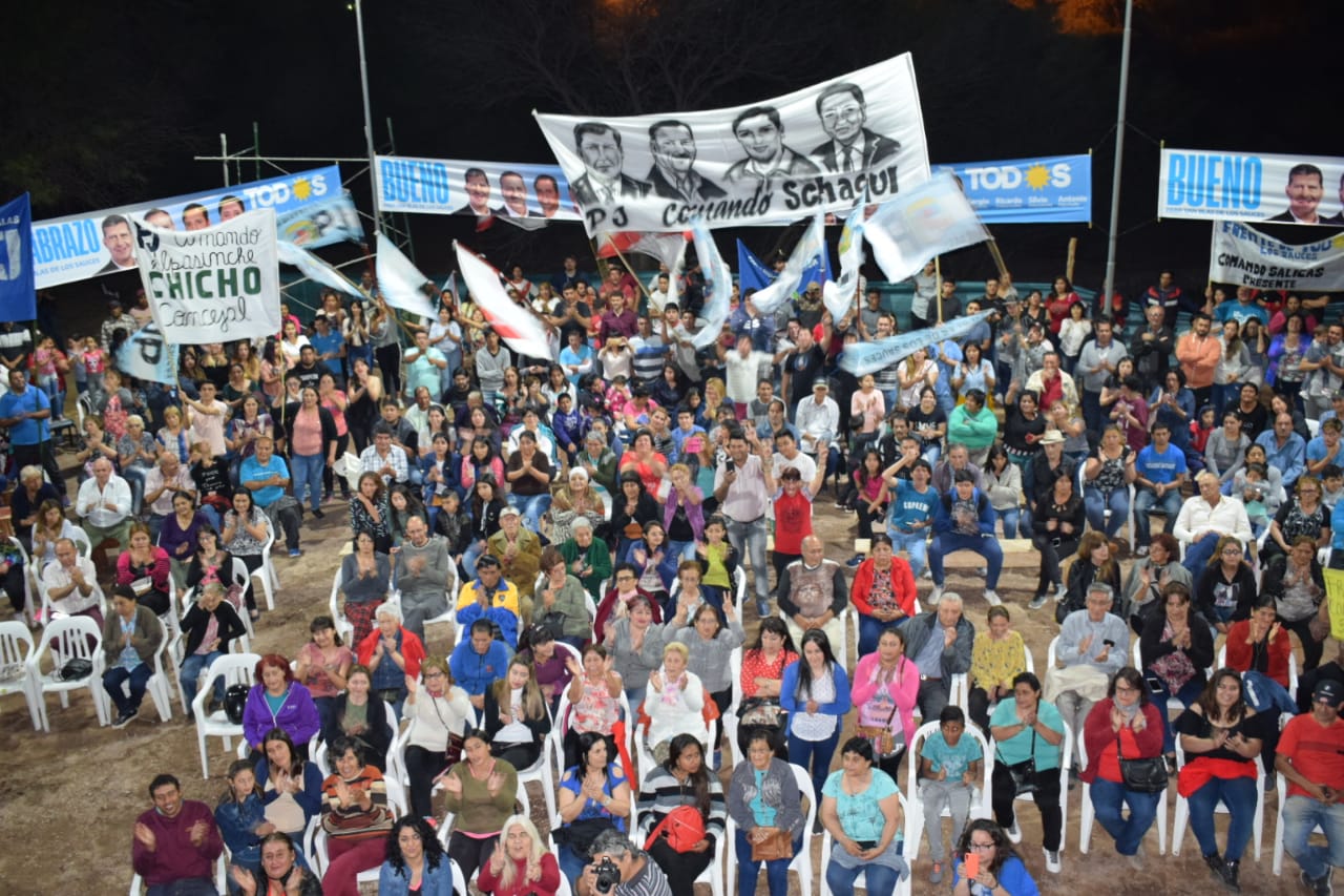 El Frente de Todos presentó sus candidatos en Los Sauces - foto  2