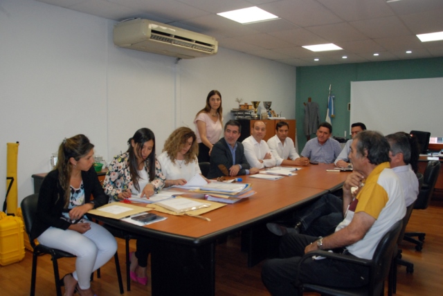 COMENZÓ LICITACIÓN PARA LA CONSTRUCCIÓN DE 320 VIVIENDAS Y 114 LOTES CON SERVICIOS - foto  1