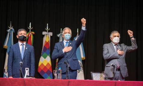 El gobernador Ricardo Quintela recibió en La Rioja al exvicepresidente de Bolivia Álvaro García Linera, a quien se le otorgó el título Honoris Causa 