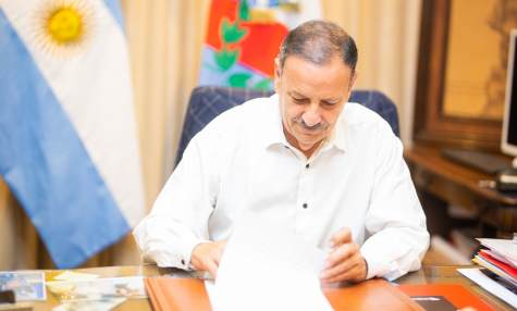 El gobernador Ricardo Quintela anunció otra suba a la tarjeta PAR para combatir las políticas nacionales