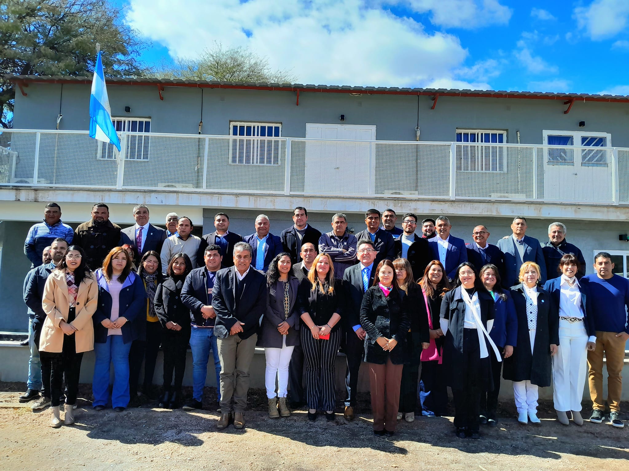 Autoridades de San Blas de Los Sauces juraron la nueva Constitución de La Rioja - foto  2